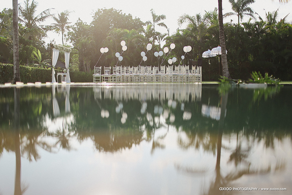 Axioo: That Sunshiny Retro Vibe